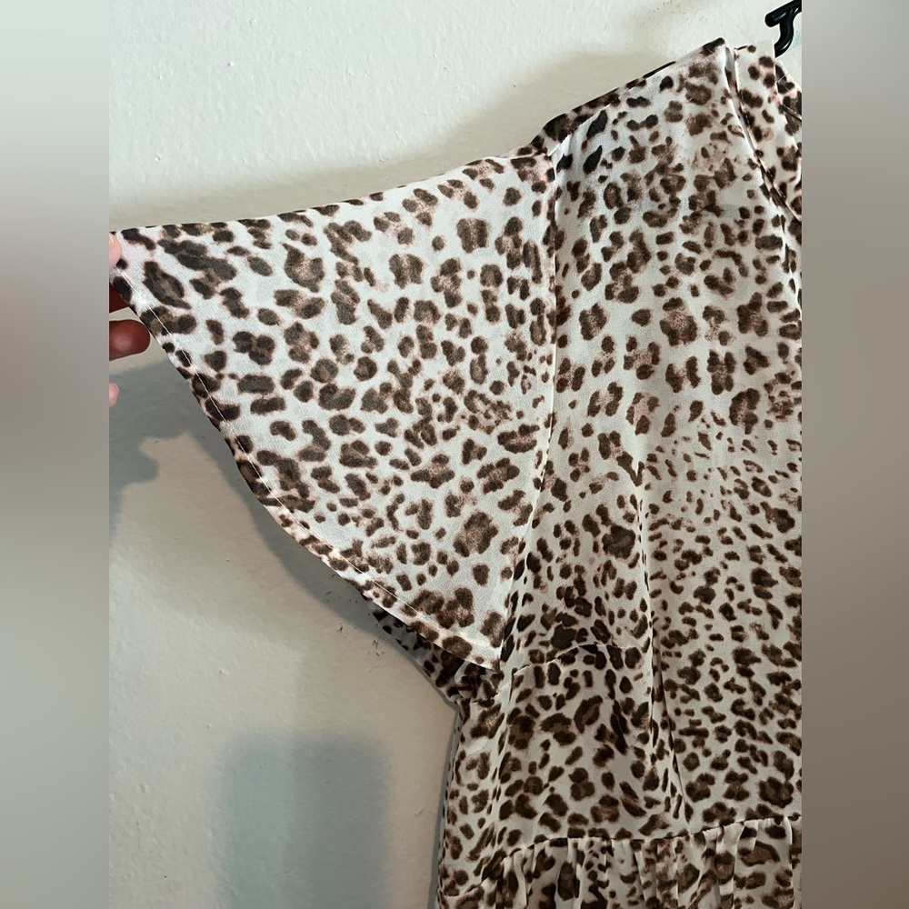 3/$20 Torrid Lexi Chiffon Babydoll Animal Print Semi Sheer Button Down Tunic 1XL - Picture 4 of 9